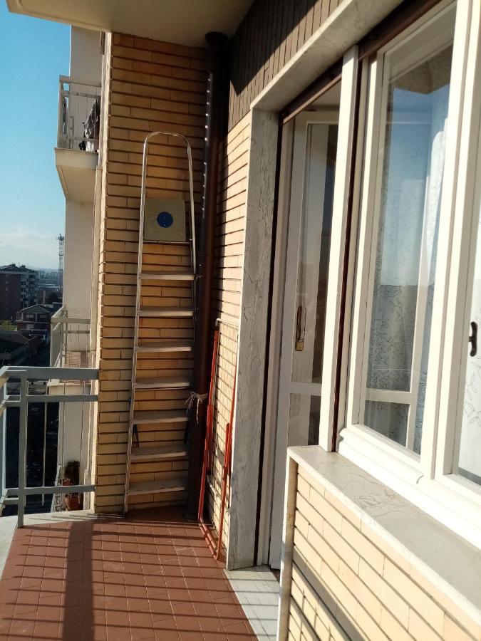 Bruno Turin Apartment Near The Metro コッレーニョ エクステリア 写真